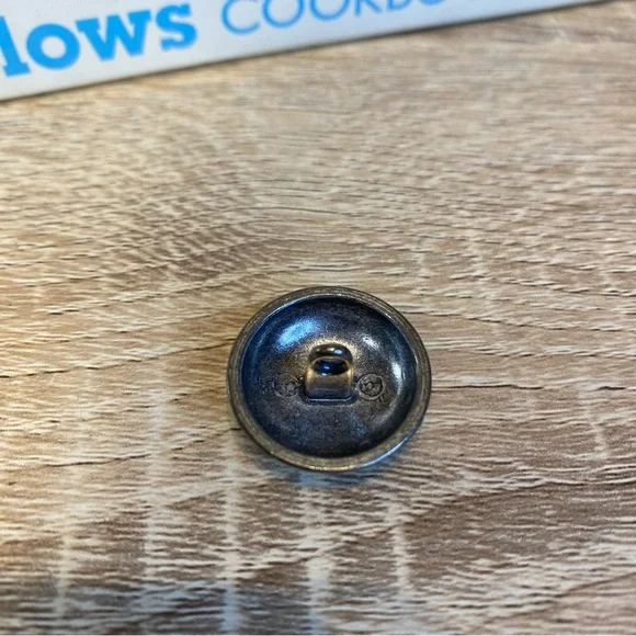 Silver Engraved Button - Picture 2 of 4